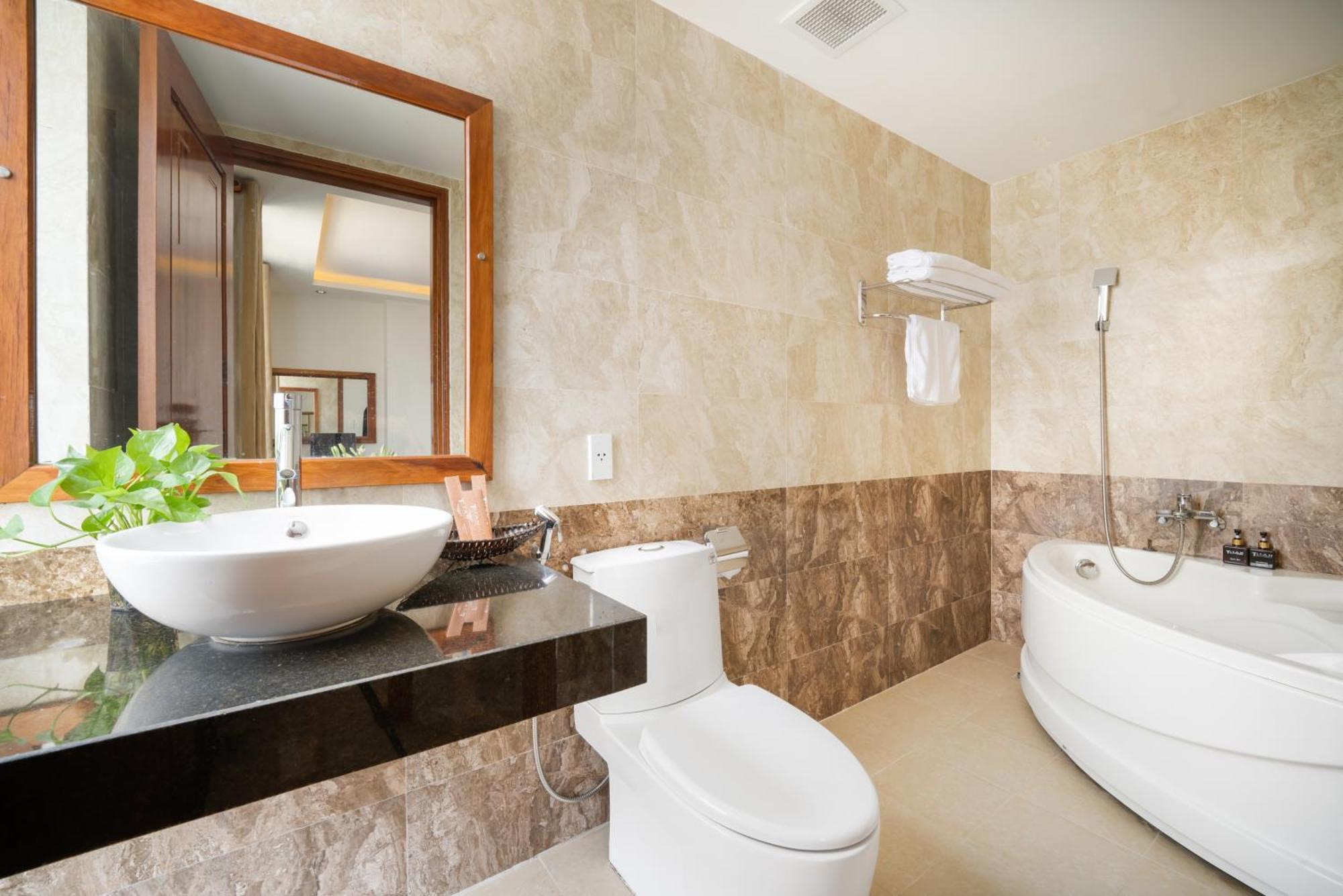 Titan Hotel Da Nang Luaran gambar